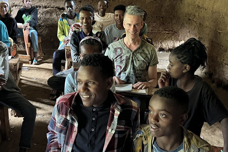 Zauberkünstler MAGIC MAN in Äthiopien für die Stiftung Menschen für Menschen